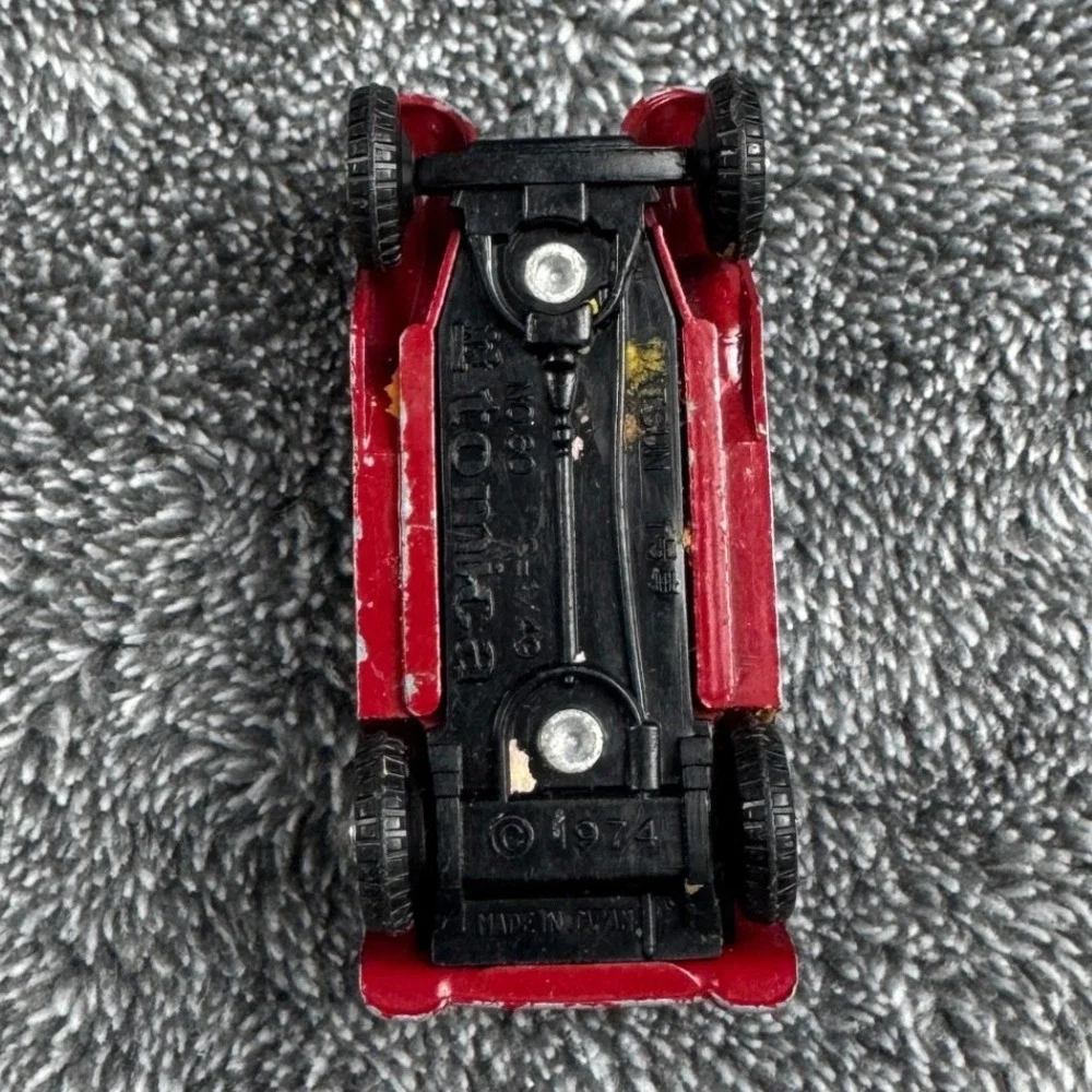Vintage Tomica Datsun No 60 Diecast Car 1/49 Scale Silver Red Made in Japan 1974